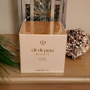 Cle de Peau La Creme